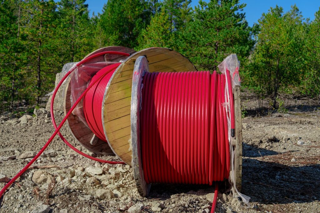 Cabo de Alta Tensão Subterrâneo 13,8 kV 240 mm²: Guia Completo