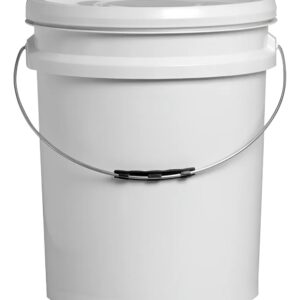 BALDE PLAST. 20L TR C/TAMPA C/ALÇA MET. PR